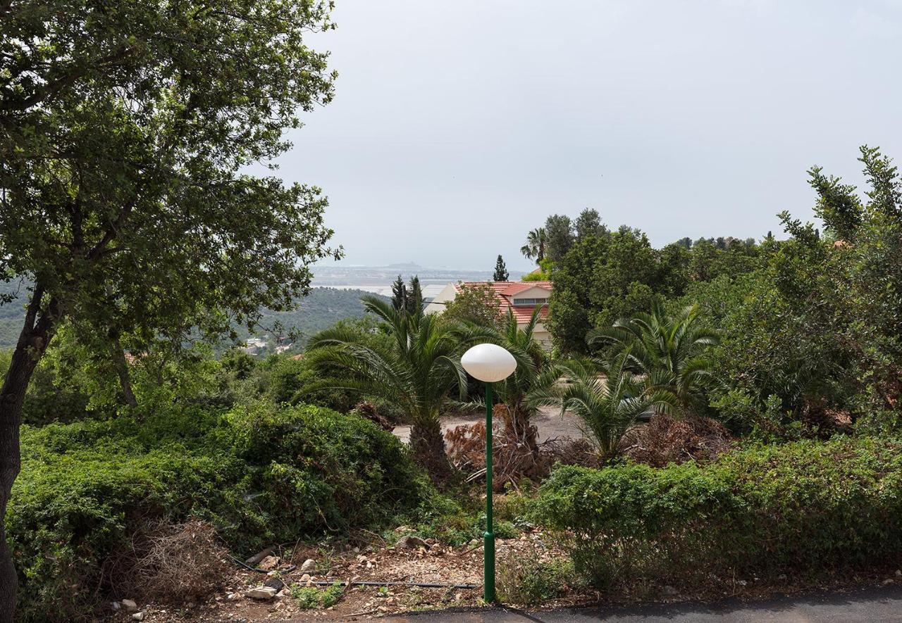 Nir Etzion Resort Ein Hod 外观 照片