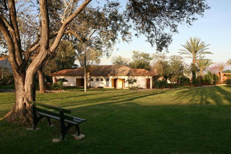 Nir Etzion Resort Ein Hod 外观 照片